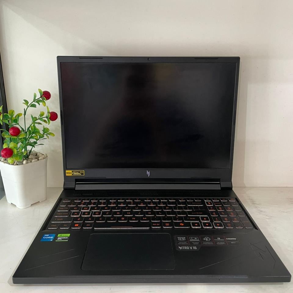 ACER NITRO V16